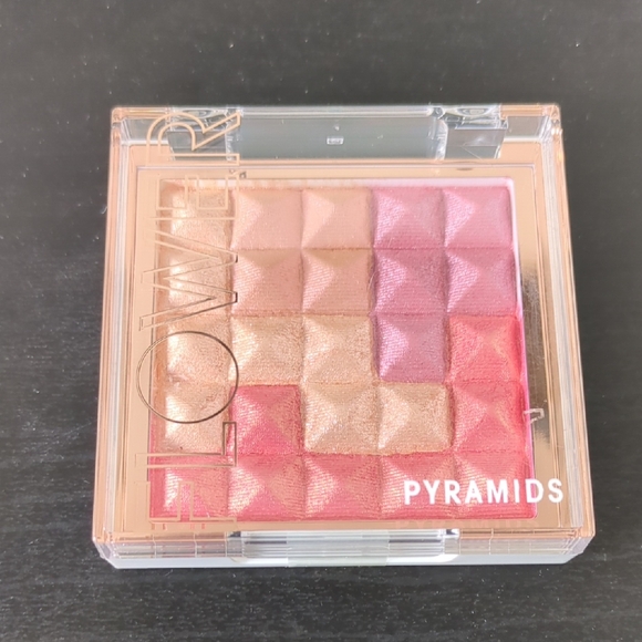 Sephora Other - Flower Beauty blush